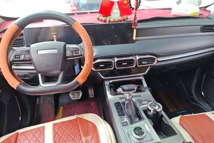 Used JETOUR X70 PLUS 2021 1.5T DCT Mountain 5-Seater Center Console