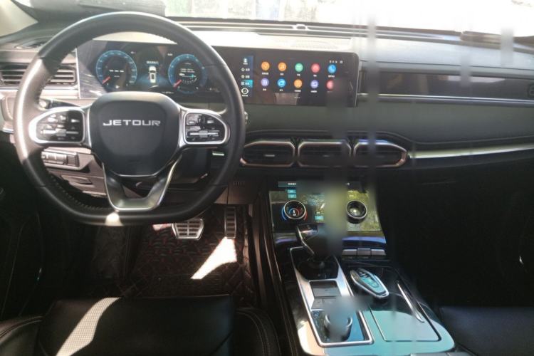 Used JETOUR X70 PLUS 2021 1.6T DCT 7-Seater Center Console