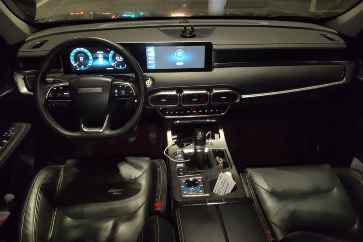 Used JETOUR X70 PLUS 2021 1.5T Manual Lin 5-Seater Center Console