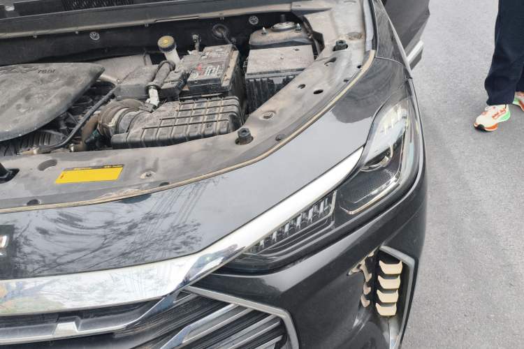 Used JETOUR X70 PLUS 2021 1.6T DCT Star 7-Seater Engine Bay Left