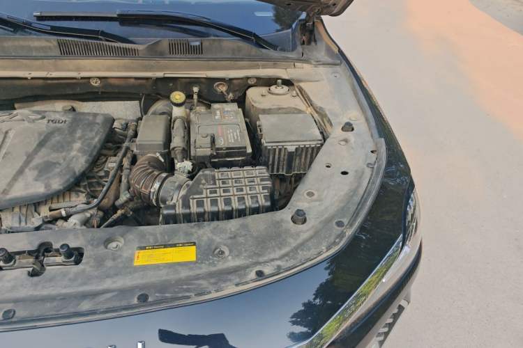 Used JETOUR X70 PLUS 2021 1.6T DCT Pro 7-seater Engine Bay Left
