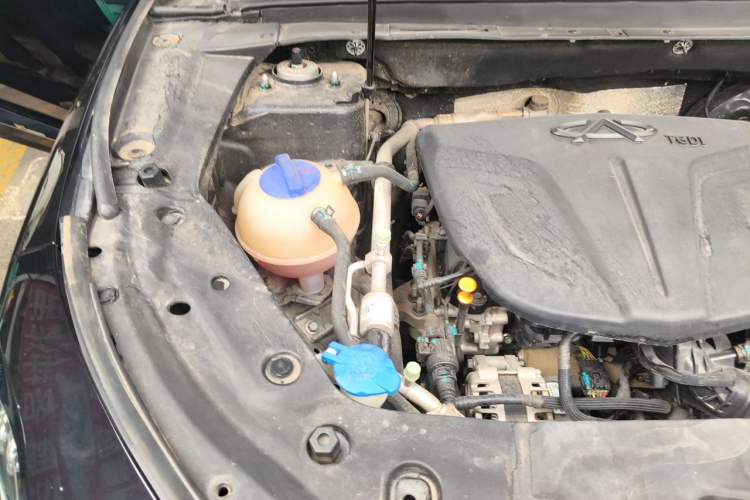 Used JETOUR X70 PLUS 2021 1.6T DCT 7-Seater Engine Bay Right