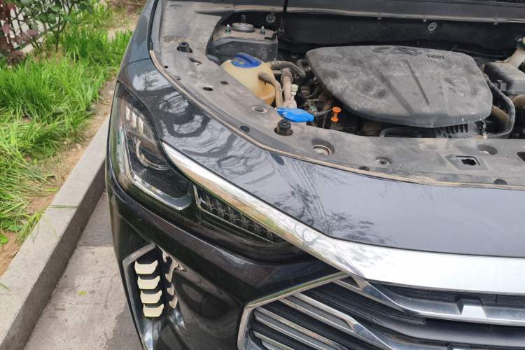 Used JETOUR X70 PLUS 2021 1.6T DCT Star 7-Seater Engine Bay Right