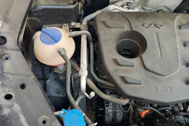 Used JETOUR X70 PLUS 2021 1.5T DCT Mountain 5-Seater Engine Bay Right