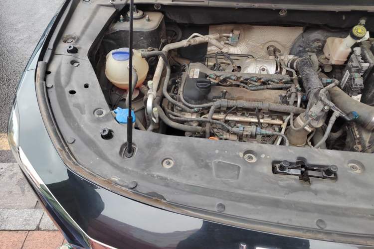 Used JETOUR X70 PLUS 2021 1.5T Manual Wind 5-Seater Engine Bay Right
