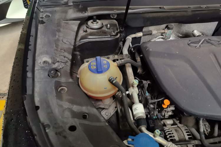Used JETOUR X70 PLUS 2021 1.6T DCT Pro 5-Seater Engine Bay Right