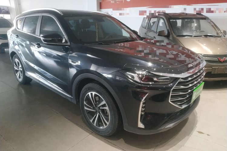 Used JETOUR X70 PLUS 2021 1.5T Manual Lin 7-Seater Front Right 45 Deg
