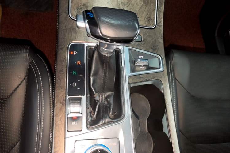 Used JETOUR X70 PLUS 2021 1.6T DCT Star 5-Seater Gear Lever