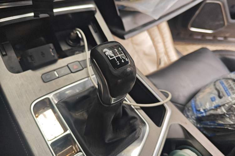Used JETOUR X70 PLUS 2021 1.5T Manual Lin 7-Seater Gear Lever