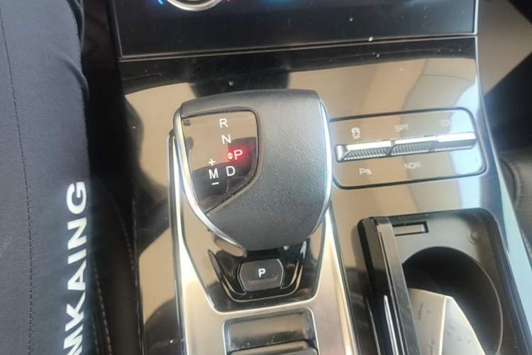 Used JETOUR X70 PLUS 2021 1.6T DCT Base 5-Seater Gear Lever