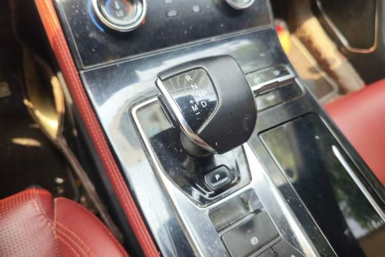Used JETOUR X70 PLUS 2021 1.6T DCT Base 5-Seater Gear Lever
