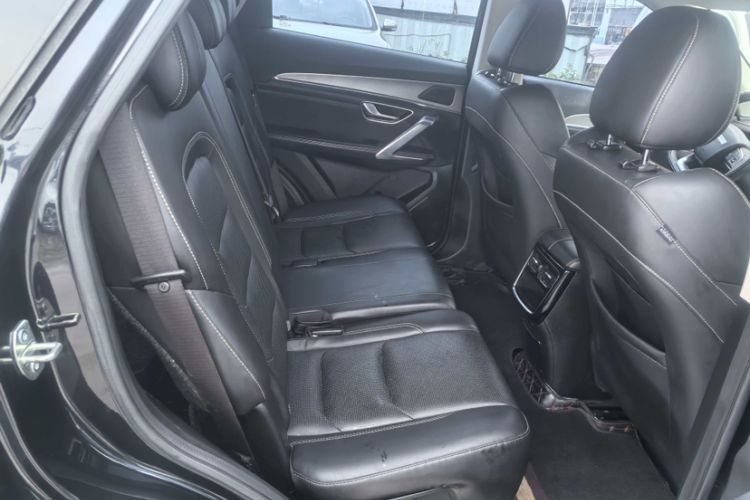 Used JETOUR X70 PLUS 2021 1.5T DCT Mountain 7-Seater Interior 9