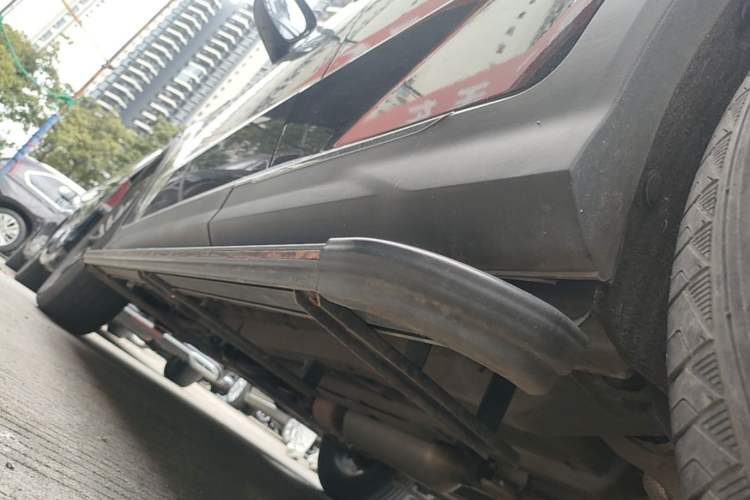 Used JETOUR X70 PLUS 2021 Facelift 1.5T DCT ShanPRO 7-Seater Left Side Sill
