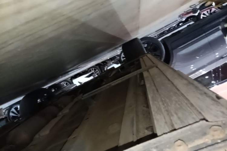 Used JETOUR X70 PLUS 2021 1.6T DCT Base 5-Seater Left Side Sill