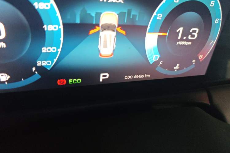 Used JETOUR X70 PLUS 2021 1.5T DCT Mountain 5-Seater Odometer Close Up