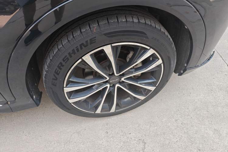Used JETOUR X70 PLUS 2021 Revised Version 1.6T DCT Tian 7 Seats Right Front Wheel Hub