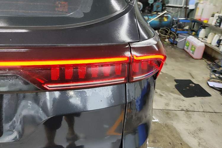 Used JETOUR X70 PLUS 2021 1.5T DCT Mountain 6-Seater Right Rear Taillight