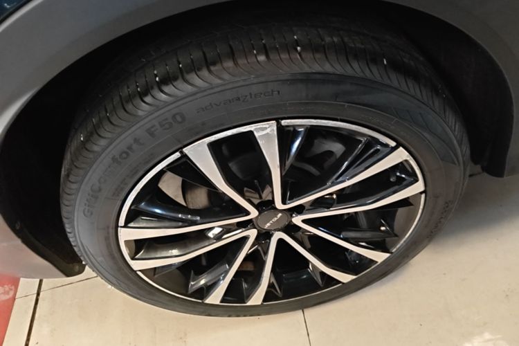 Used JETOUR X70 PLUS 2021 1.6T DCT StarPRO 7-seater Right Rear Wheel Hub