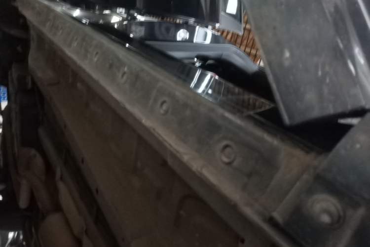 Used JETOUR X70 PLUS 2021 1.6T DCT Pro+ 7-Seater Right Side Sill