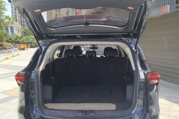 Used JETOUR X70 PLUS 2021 1.5T DCT Mountain 7-Seater Trunk