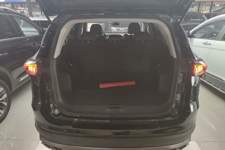 Used JETOUR X70 PLUS 2021 1.5T DCT Mountain 7-Seater Trunk