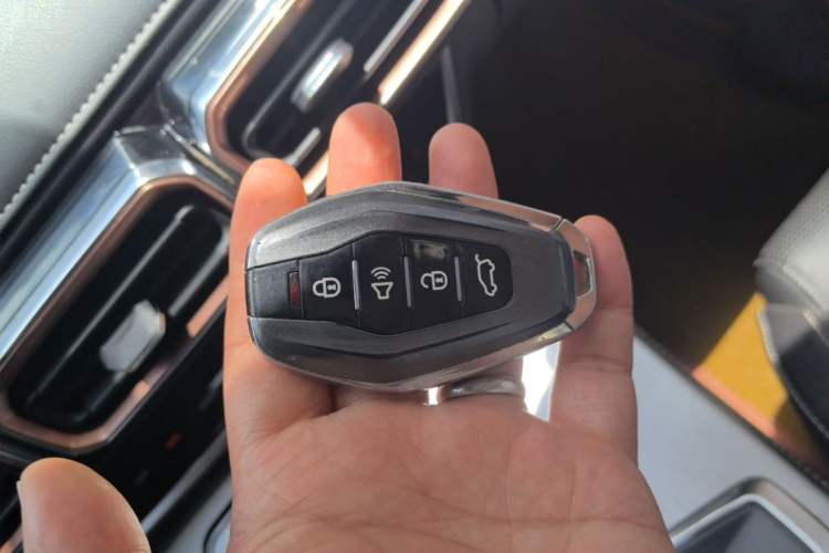Used JETOUR X70 PLUS 2021 1.5T DCT Mountain 7-Seater Vehicle Key