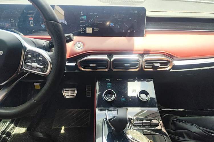 Used JETOUR X70 PLUS 2021 1.6T DCT Pro 7-seater Audio And AC Panel