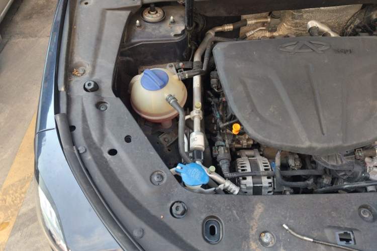 Used JETOUR X70 PLUS 2021 1.6T DCT Base 5-Seater Engine Bay Right