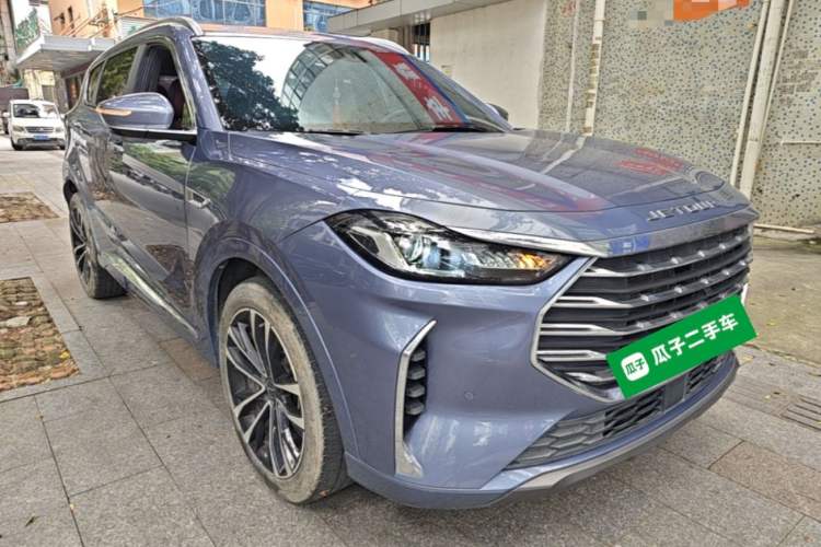 Used JETOUR X70 PLUS 2021 1.6T DCT Pro 5-Seater Front Right 45 Deg