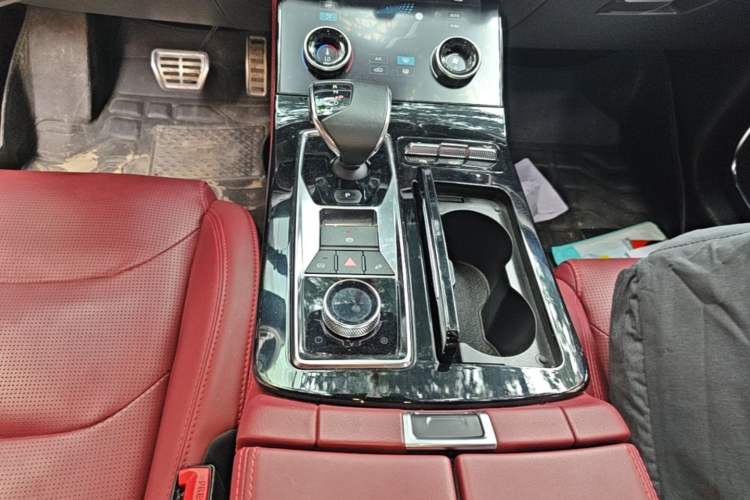 Used JETOUR X70 PLUS 2021 1.6T DCT Pro 5-Seater Gear Lever