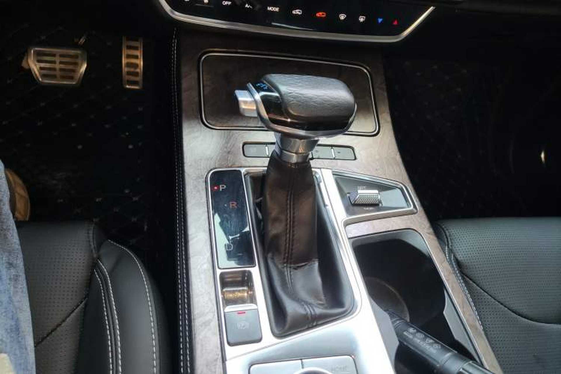 Used JETOUR X70 PLUS 2021 1.6T DCT Star 7-Seater Gear Lever