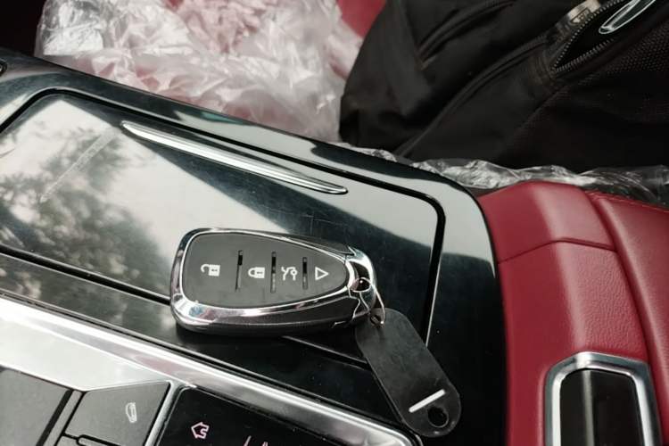 Used JETOUR X70 PLUS 2021 Zhuge 1.6T DCT Kongming 7-Seater Interior 1