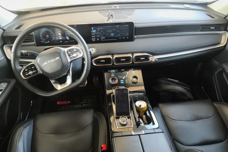 Used JETOUR X70 PLUS 2021 1.6T DCT 7-Seater Interior 2