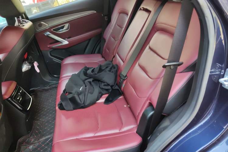 Used JETOUR X70 PLUS 2021 1.6T DCT Pro 7-seater Interior 4