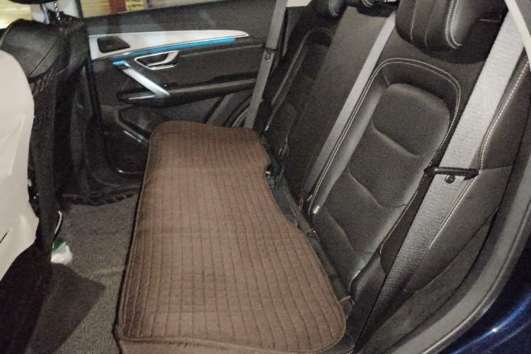 Used JETOUR X70 PLUS 2021 1.5T DCT Mountain 5-Seater Interior 4