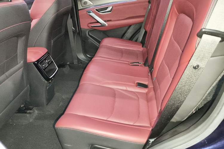 Used JETOUR X70 PLUS 2021 1.6T DCT Star 5-Seater Interior 4