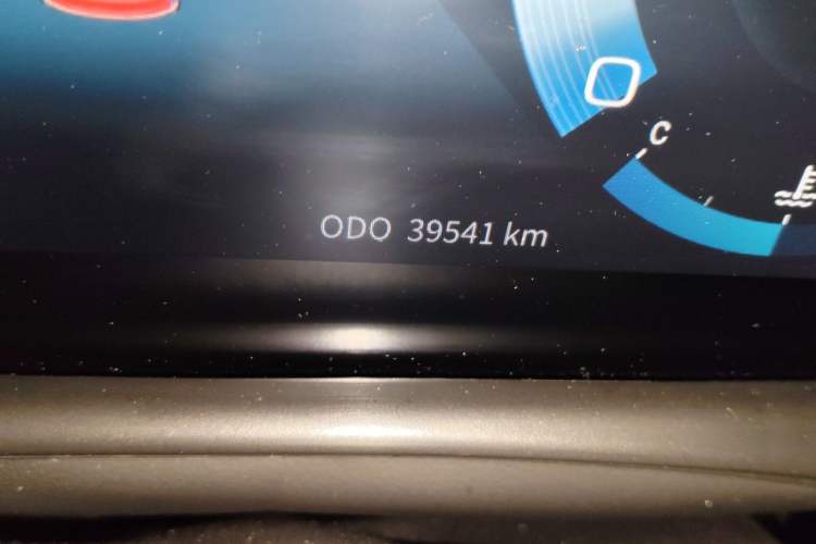 Used JETOUR X70 PLUS 2021 1.5T Manual Lin 6-Seater Odometer Close Up