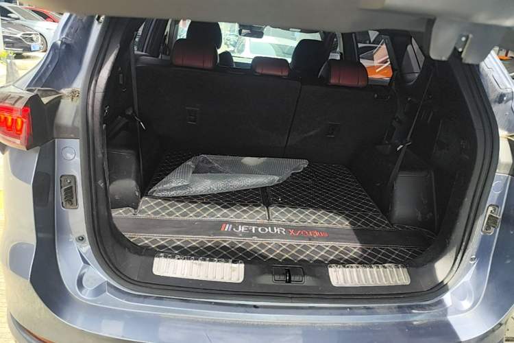 Used JETOUR X70 PLUS 2021 1.6T DCT Pro 7-seater Trunk