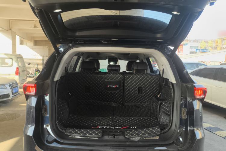 Used JETOUR X70 PLUS 2021 1.6T DCT 7-Seater Trunk