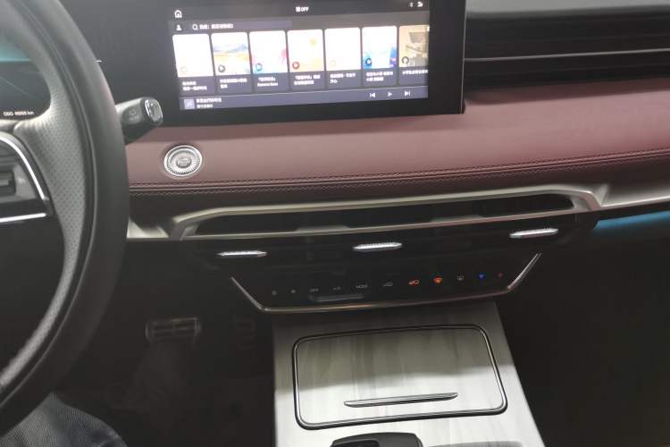 Used JETOUR X70 PLUS 2021 Revised Version 1.5T DCT ShanPRO 5-Seater Audio And AC Panel