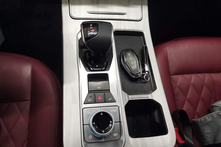 Used JETOUR X70 PLUS 2021 Revised Version 1.5T DCT ShanPRO 5-Seater Gear Lever