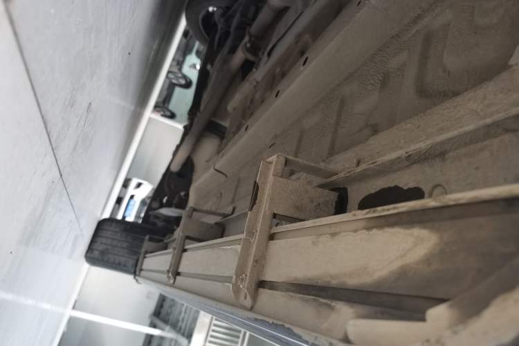 Used JETOUR X70 PLUS 2021 Revised Version 1.5T DCT ShanPRO 5-Seater Left Side Sill