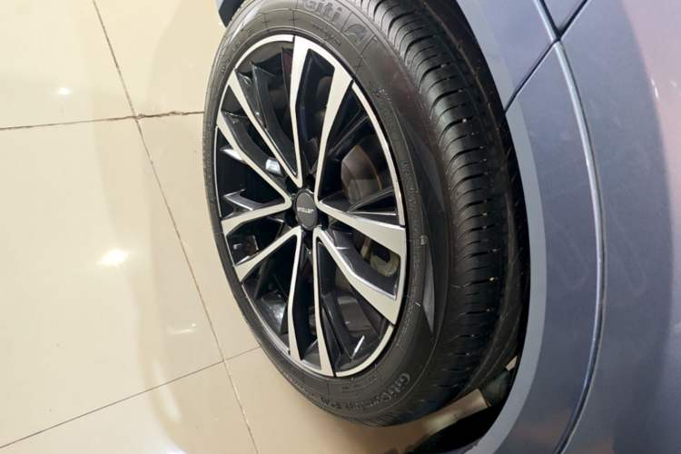 Used JETOUR X70 PLUS 2021 1.6T DCT Pro 5-Seater Right Rear Wheel Hub