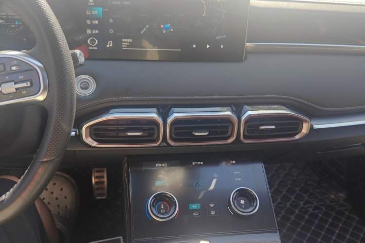 Used JETOUR X70 PLUS 2021 1.6T DCT 7-Seater Audio And AC Panel