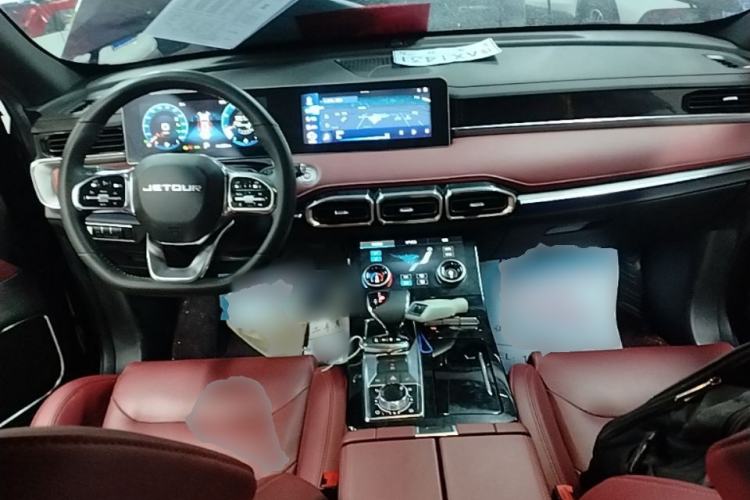 Used JETOUR X70 PLUS 2021 1.6T DCT 7-Seater Center Console