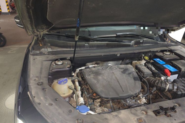 Used JETOUR X70 PLUS 2021 Zhuge 1.6T DCT Wuhou 5-Seater Engine Bay Right