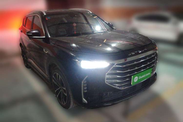 Used JETOUR X70 PLUS 2021 1.6T DCT 7-Seater Front Right 45 Deg