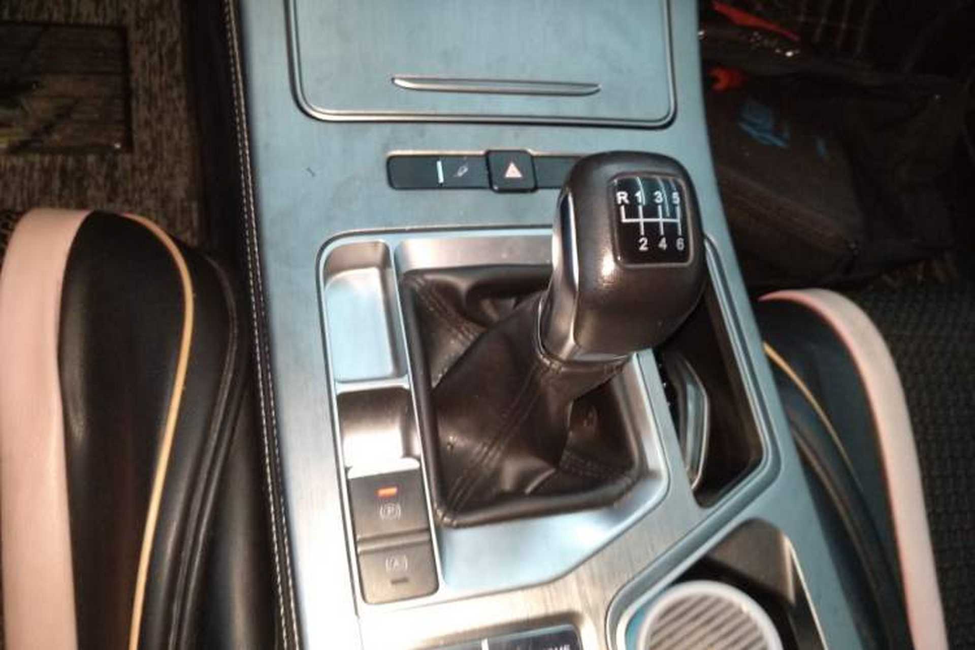 Used JETOUR X70 PLUS 2021 1.5T Manual Wind 7-Seater Gear Lever