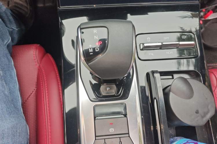 Used JETOUR X70 PLUS 2021 1.6T DCT Base 5-Seater Gear Lever