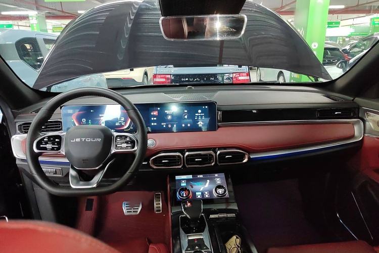 Used JETOUR X70 PLUS 2021 1.6T DCT 7-Seater Interior 2